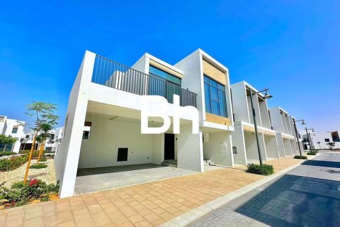 Townhouse in Arabian Ranches 3, Dubai 4 bedrooms, 267 sq.m. № 57738 - photo 11