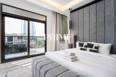 Apartamento en Umm Suqeim, Dubai, 4 dormitorios, 356 m², № 57735 - foto 17