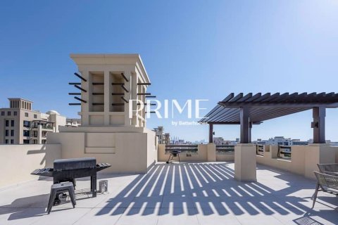 Apartamento en Umm Suqeim, Dubai, 4 dormitorios, 356 m², № 57735 - foto 2