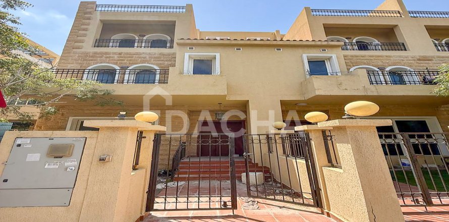 تاون هاوس في District 15, دائرة قرية جميرا, دبي 3 غرف نوم, 129 م² رقم 105002
