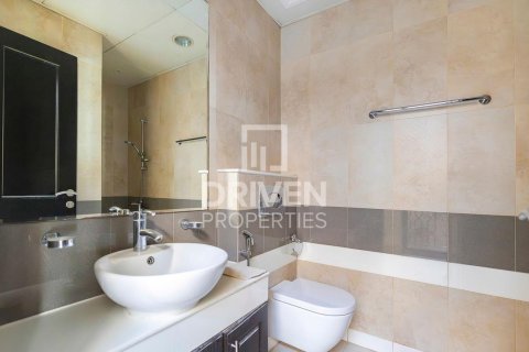 Townhouse in District 10, Jumeirah Village Circle, Dubai 4 bedrooms, 170.29 sq.m. № 135881 - photo 18
