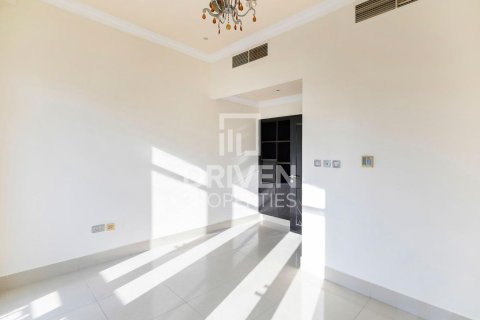 Townhouse in District 10, Jumeirah Village Circle, Dubai 4 bedrooms, 170.29 sq.m. № 135881 - photo 12