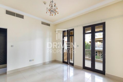 Townhouse in District 10, Jumeirah Village Circle, Dubai 4 bedrooms, 170.29 sq.m. № 135881 - photo 13