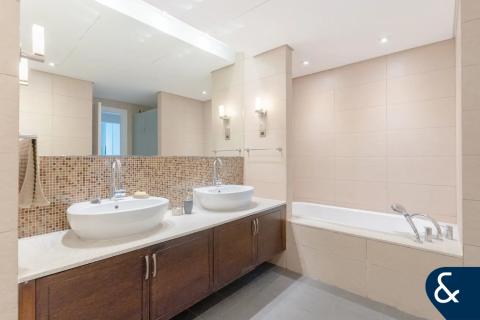 Купить квартиру в Пальме Джумейре, Дубай: 3 спальни, 227м², № 99084 - фото 12