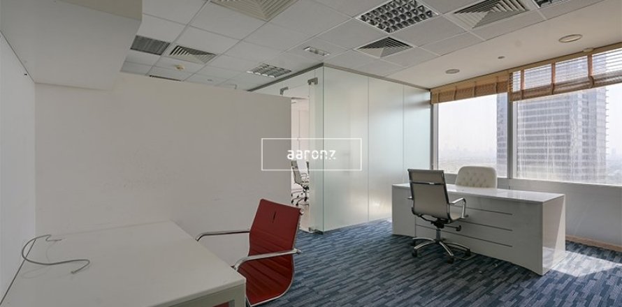 Oficina en Jumeirah Lake Towers, Dubai, 85.7 m², № 56143
