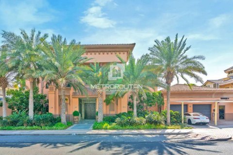 Villa en Signature Villas, Palm Jumeirah, Dubai, 5 dormitorios, 1525 m², № 7402 - foto 1