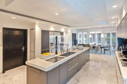 Villa en Signature Villas, Palm Jumeirah, Dubai, 5 dormitorios, 1525 m², № 7402 - foto 6