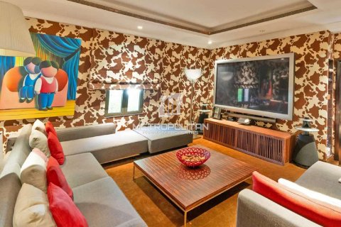 Villa en Signature Villas, Palm Jumeirah, Dubai, 5 dormitorios, 1525 m², № 7402 - foto 8