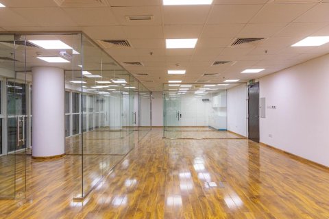 Office in Jumeirah Lake Towers, Dubai 160.9 sq.m. № 7400 - photo 1