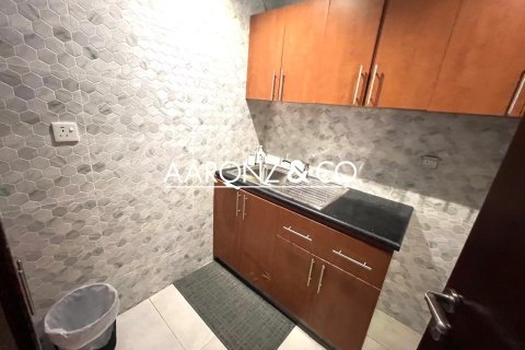 Bureau à Jumeirah Lake Towers, Dubai, 96.5 m², № 78459 - photo 9