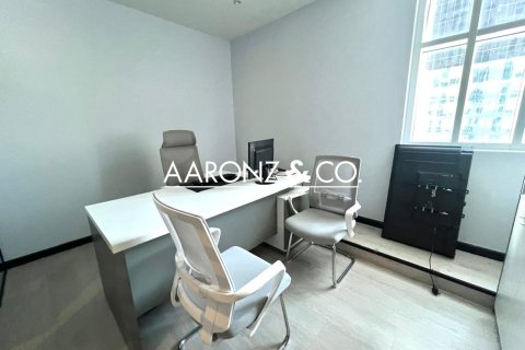 Bureau à Jumeirah Lake Towers, Dubai, 96.5 m², № 78459 - photo 3
