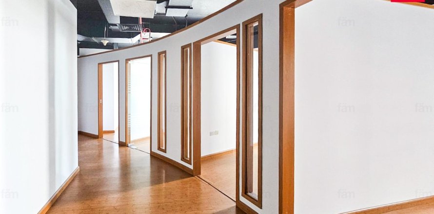 Office in Business Bay, Dubai 98 sq.m. № 55538