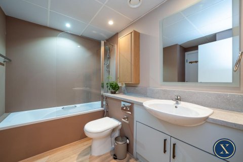 Apartment in Greens, Dubai 1 bedroom, 71 sq.m. № 45739 - photo 12