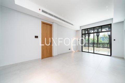Apartment in Downtown Dubai (Downtown Burj Dubai), Dubai 2 bedrooms, 145 sq.m. № 45736 - photo 6