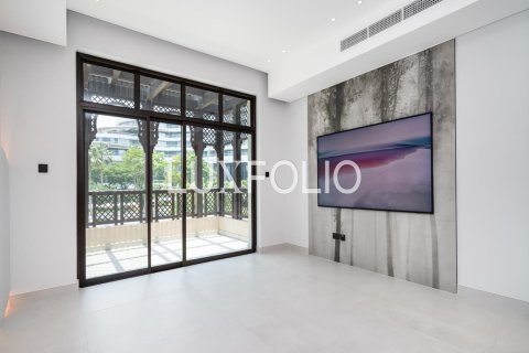 Apartment in Downtown Dubai (Downtown Burj Dubai), Dubai 2 bedrooms, 145 sq.m. № 45736 - photo 4