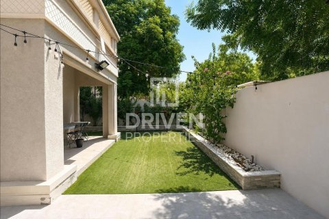 Villa in Dubai Silicon Oasis, Dubai 3 bedrooms, 311.97 sq.m. № 128594 - photo 26