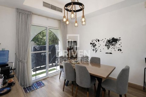 Villa in Dubai Silicon Oasis, Dubai 3 bedrooms, 311.97 sq.m. № 128594 - photo 12
