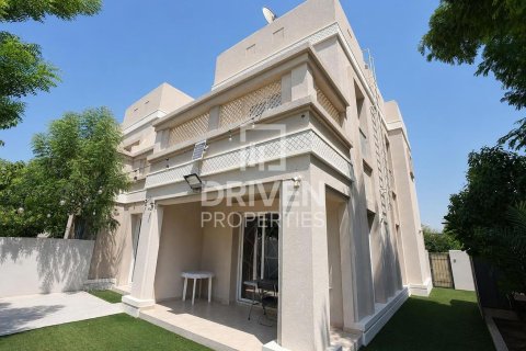 Villa in Dubai Silicon Oasis, Dubai 3 bedrooms, 311.97 sq.m. № 128594 - photo 28