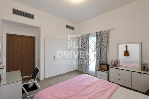 Villa in Dubai Silicon Oasis, Dubai 3 bedrooms, 311.97 sq.m. № 128594 - photo 5