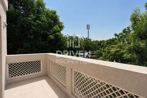 Villa in Dubai Silicon Oasis, Dubai 3 bedrooms, 311.97 sq.m. № 128594 - photo 23