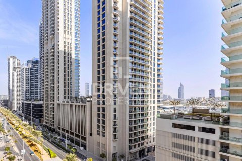 Apartment in EMAAR Beachfront, Dubai Harbour, Dubai 1 bedroom, 68.93 sq.m. № 128595 - photo 2