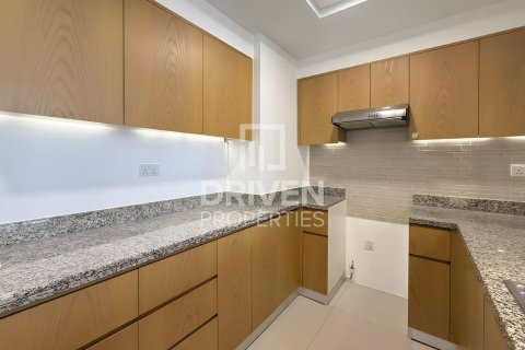 Apartment in Bellevue Towers, Downtown Dubai (Downtown Burj Dubai), Dubai 2 bedrooms, 119.75 sq.m. № 128603 - photo 9
