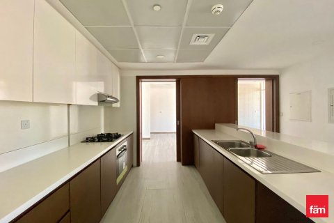 Appartement à Dubai, 2 chambres, 136.1 m², № 60403 - photo 6