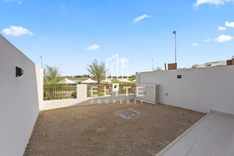 Townhouse in Silver Springs, DAMAC Hills (Akoya by DAMAC), Dubai 4 bedrooms, 316 sq.m. № 60083 - photo 2