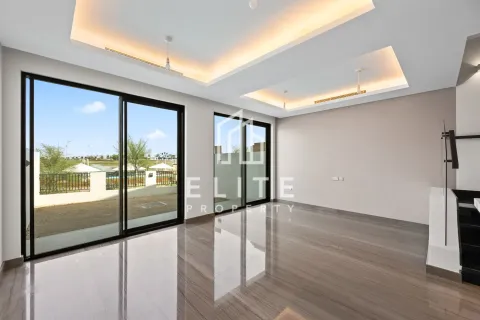 Townhouse in Silver Springs, DAMAC Hills (Akoya by DAMAC), Dubai 4 bedrooms, 316 sq.m. № 60083 - photo 5