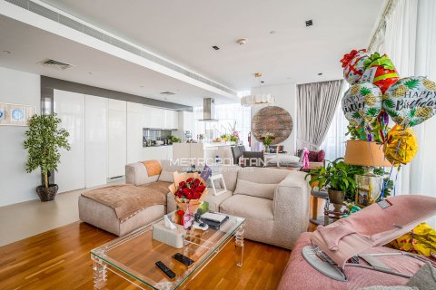 Apartment in Bluewaters Residences, Bluewaters, Dubai 3 bedrooms, 198 sq.m. № 14923 - photo 10