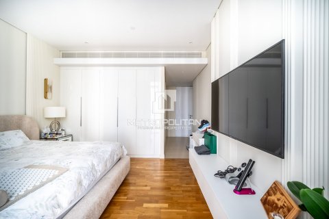 Apartment in Bluewaters Residences, Bluewaters, Dubai 3 bedrooms, 198 sq.m. № 14923 - photo 12