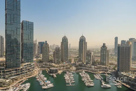 Apartment in Dubai Marina, Dubai 1 bedroom, 85 sq.m. № 123052 - photo 14