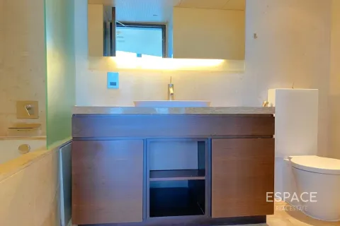 Apartment in Downtown Dubai (Downtown Burj Dubai), Dubai 2 bedrooms, 165 sq.m. № 123050 - photo 9