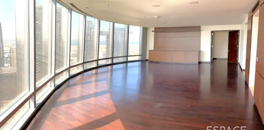 Apartment in Downtown Dubai (Downtown Burj Dubai), Dubai 2 bedrooms, 165 sq.m. № 123050