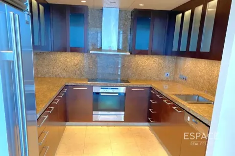 Apartment in Downtown Dubai (Downtown Burj Dubai), Dubai 2 bedrooms, 165 sq.m. № 123050 - photo 6