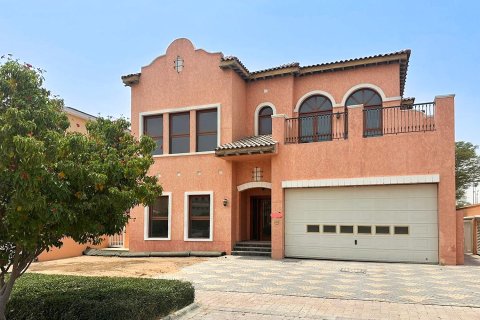 فيلا في عقارات جميرا للغواف, دبي 4 غرف نوم, 488.41 م² رقم 142229 - صورة 2