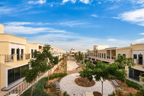 Townhouse in Damac Lagoons, Dubai 4 bedrooms, 144 sq.m. № 142221 - photo 9