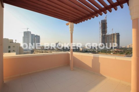 Apartamento en Jumeirah Village Circle, Dubai, 2 dormitorios, 213.3 m², № 30461 - foto 1