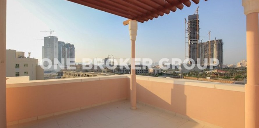 Apartamento en Jumeirah Village Circle, Dubai, 2 dormitorios, 213.3 m², № 30461
