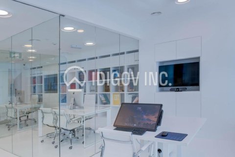 Купить офис в Джумейра Лейк Тауэрс, Дубай: 296м², № 59321 - фото 2