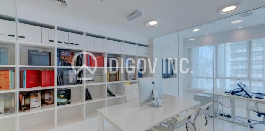 Office in Jumeirah Lake Towers, Dubai 296 sq.m. № 59321