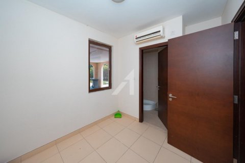 Villa in Mira, Dubai 3 bedrooms, 278.4 sq.m. № 58775 - photo 8
