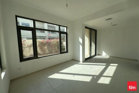 Villa in Reem, Dubai 4 bedrooms, 326.6 sq.m. № 58782 - photo 2