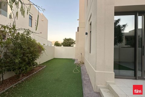 Villa in Reem, Dubai 4 bedrooms, 326.6 sq.m. № 58782 - photo 13