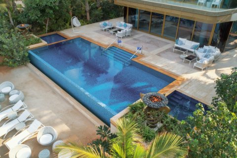 Villa in The World Islands, Dubai 7 bedrooms, 2002.99 sq.m. № 133591 - photo 8