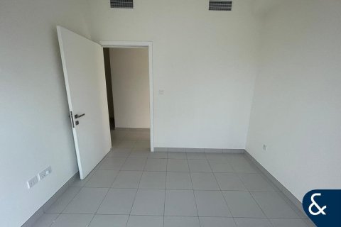 Villa in Dubai South (Dubai World Central), Dubai 5 bedrooms, 631 sq.m. № 76540 - photo 24