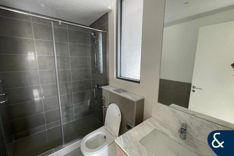 Villa in Dubai South (Dubai World Central), Dubai 5 bedrooms, 631 sq.m. № 76540 - photo 20