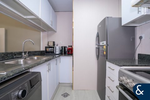 Apartment in Jumeirah Lake Towers, Dubai 1 bedroom, 67 sq.m. № 76541 - photo 12