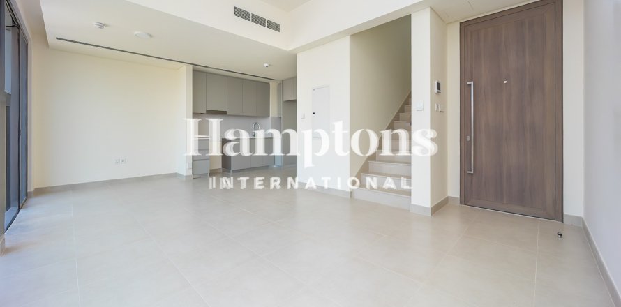Townhouse in The Valley, Dubai 3 bedrooms, 173.914 sq.m. № 102270