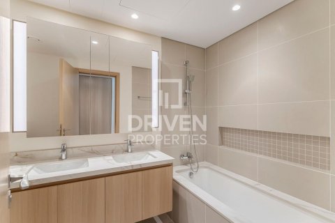 Apartment in Dubai Creek Harbour (The Lagoons), Dubai 2 bedrooms, 100.34 sq.m. № 135441 - photo 13